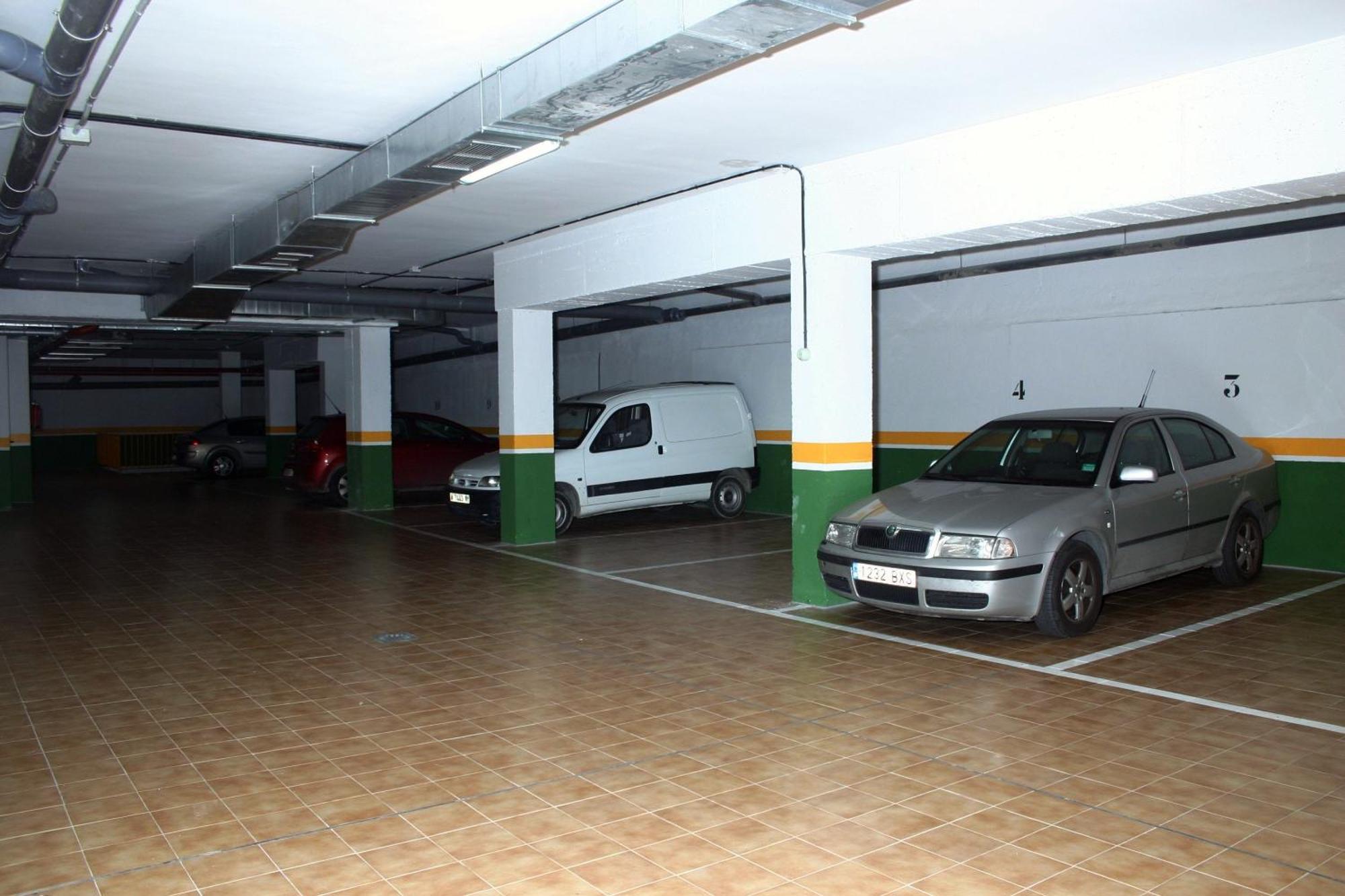4C Bravo Murillo Madrid Exteriör bild